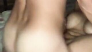 Quien es ella? / who si she?