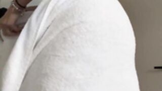 QueenLivia ass(hole)