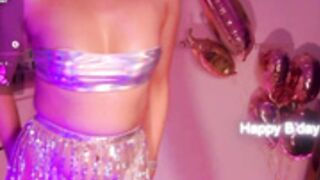 Nylaahh-1 twerking ass naked indian girl striptease