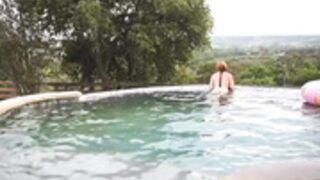 RocknRose 23-05-22 poolside