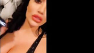 toochi threesome fuck