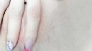 Your_kat w/o her wig was an ugly hoe, I still love her