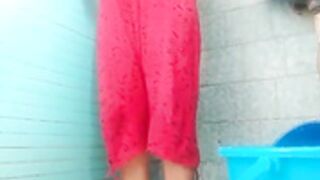 Sexy bath masturbation aunty