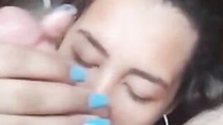 Morena mamando gostoso