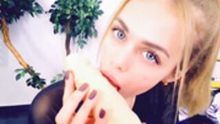 Funnybunny dildo deepthroat