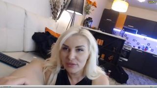 blonde_milfy suck the dick on Chaturbate