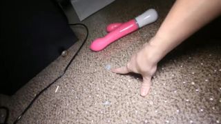aynmarie fingering her wet pussy