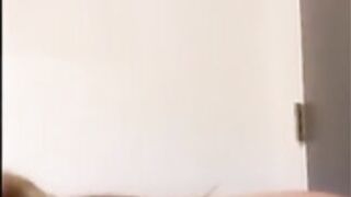 Carolina Samani tease 2