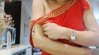 Emilystewartx hot mature lady