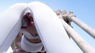 April olsen stretch me out