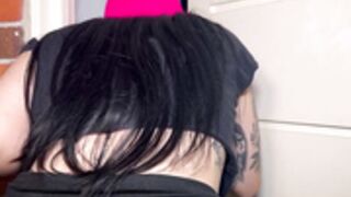 B&E Lesbian GG Invasion