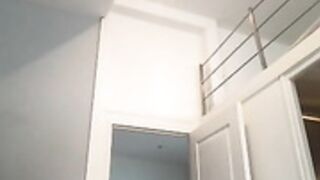 Magnifique grosse eh_leau elo prend sa douche