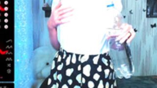 Lindawoodsyofficialy rare wet t-shirt show