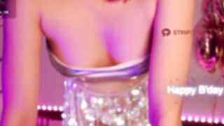Nylaahh-1 naked striptease & dance nude indian girl