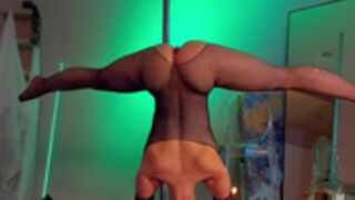 Meganmeow Flexible Fingering In Fishnet + Dildo BJ