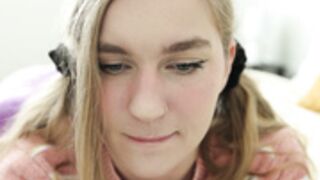 jaybbgirl-Little Sister Wants Experience