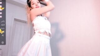 Beautyfairy does Zero Two dance clothed and Naked
