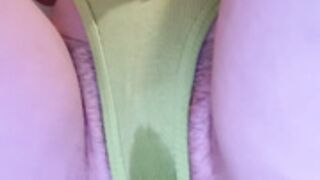 Paisley Ames pee 1
