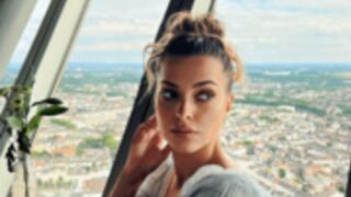 Cristina Vilkov so shy shaved virgin pussy show