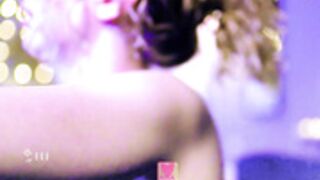 Hit_Girl_ Aria is a cheap naked hoe but I do luv it