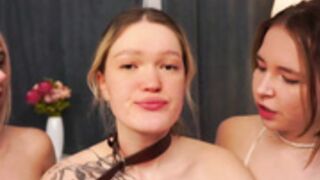 A_Mhere lesbian in threesome