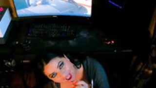 Siena Rose - Momma's Gamer Gets a Blowjob