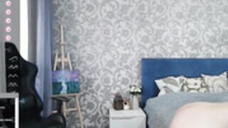Katy_May coy naked nipslips on 5 June 2023