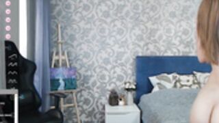 Katy_May coy naked nipslips on 5 June 2023