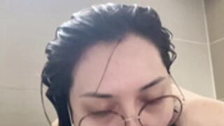 DelightfulHug - Riding My Dildo On The Bathtub