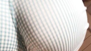Love rubbing my pussy through my clothes