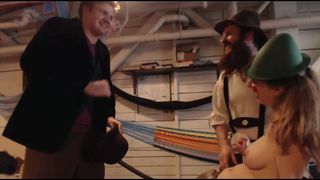 maxundharper (11-03-15)