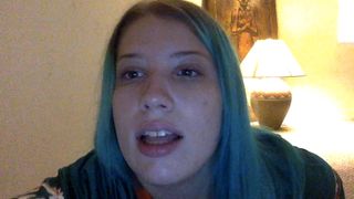 Chanel Frost fucks dildo