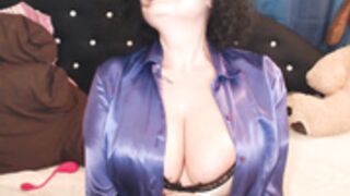 Lola in Satin