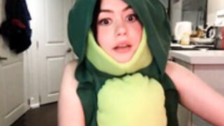 Littlesugarpea She Dances and Flashes Tits