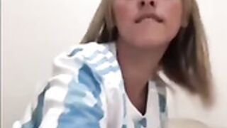 Argentina masturbandose 4