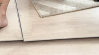 Larisa Bran din Brasov se fute cu vibratorul