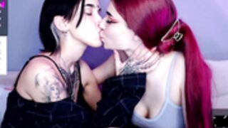 ariel_and_yaroslava - find them, too much beauty n hot