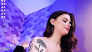 Hottie_Jane a twin to a skinny Czech porn ★ Liz Ocean
