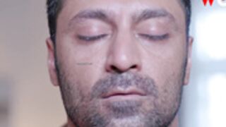 Hiral sexy cleavage series