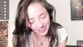 Gabrielaa_18 masturbating private 1