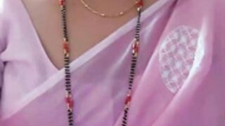 Telugu cute queen showing nipples