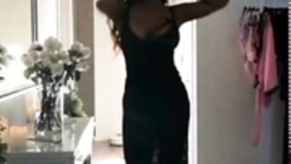 Vivi Castrillon striptease