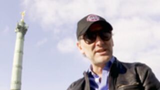 kiss likes street bar fuck