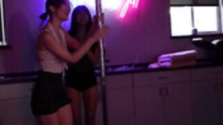 Jack and Jill, Lillyy, Sofia & Claire - Crazy Show