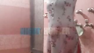 desi girl bathroom nude sex video