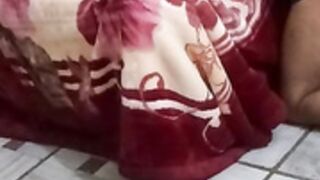 Chubby bhabhi pussy licking by lover