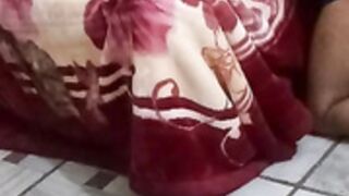 Chubby bhabhi pussy licking by lover