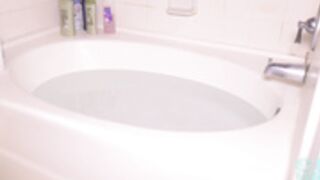 Dominique - Ice Bath Challenge (Old NN)