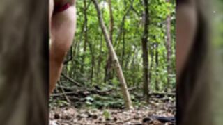 JasmineXo public anal/squirt/pee in a forest