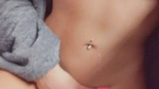 Astrid Nelsia tits